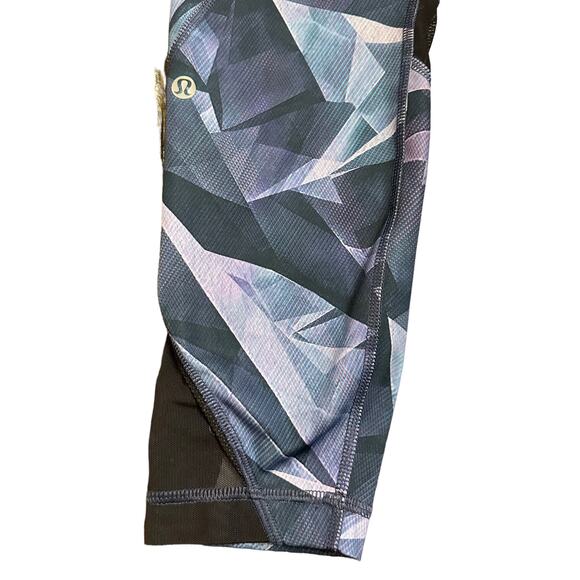 Lululemon Womens leggings blue purple green abstract pockets Size 8 - Picture 6 of 7